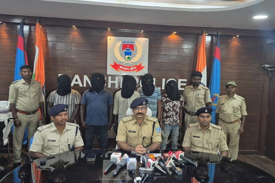 रांची पुलिस को मिली कामयाबी, ट्रैक्टर चोरी करनेवाले गिरोह के 5 सदस्य को गिरफ्तार किया