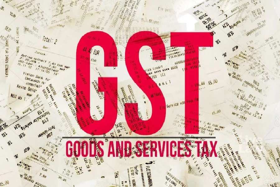 नई GST दर लागू होने के बाद भी उपभोक्ताओं को नहीं मिल रहा फायदा, हेल्पलाइन पर मिलीं हजारों शिकायतें
