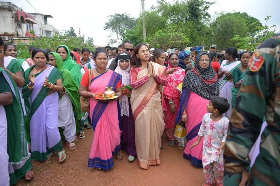 मंत्री शिल्पी ने मांडर को दी विकास योजनाओं की सौगात, कई कार्यों का किया शिलान्यास