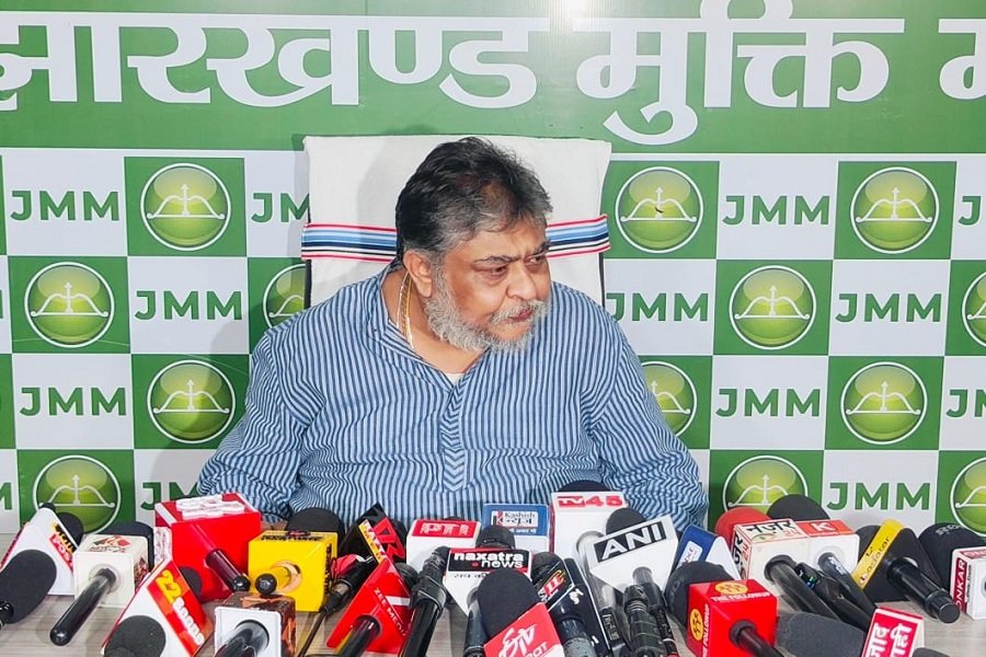 चंपाई के चेहरे पर दिखी हार की झलक- सुप्रियो बोले, जनता JMM के साथ है