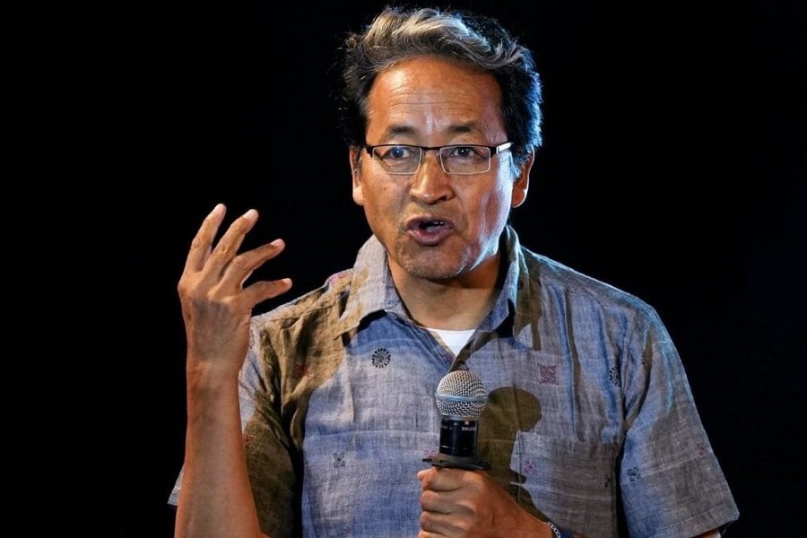 गांधीवादी एक्टिविस्ट को क्यों रोका?- सुप्रीम कोर्ट ने केंद्र और लद्दाख प्रशासन से पूछा, सोनम वांगचुक की गिरफ्तारी पर सवाल