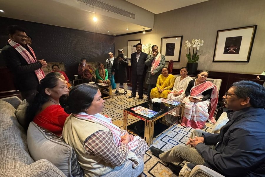 लंदन में प्रवासी झारखंडियों से CM हेमंत का संवाद, नर्सों-केयरगिवर्स व घरेलू कर्मियों की गरिमा-सुरक्षा का भरोसा