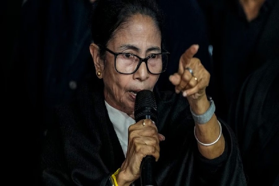 SIR मामले में SC में ममता बनर्जी ने खुद की बहस, कहा- “बंगाल को टारगेट क्यों?” CJI ने ECI को किया तलब