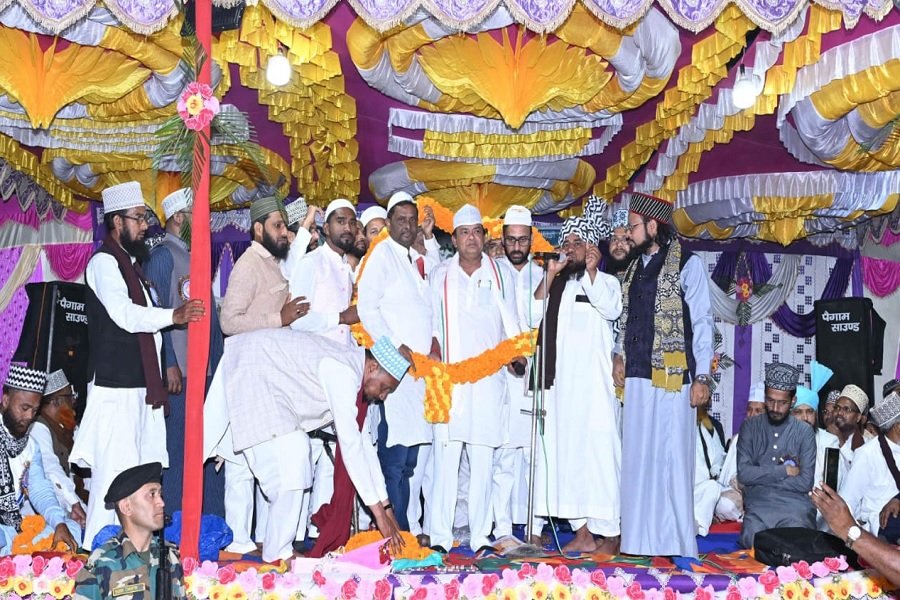 जामताड़ा के ऐतिहासिक जलसे में गूंजा नाम, इरफान अंसारी को मिला “मसीहा-ए-झारखंड” का खिताब